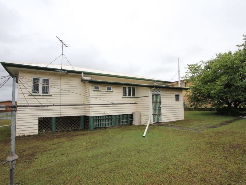 3 Hayes Street, Raceview QLD 4305
