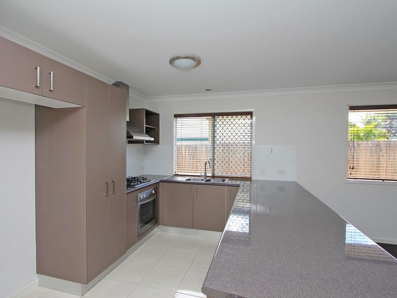 1/42 Wall Street, Bundamba QLD 4304