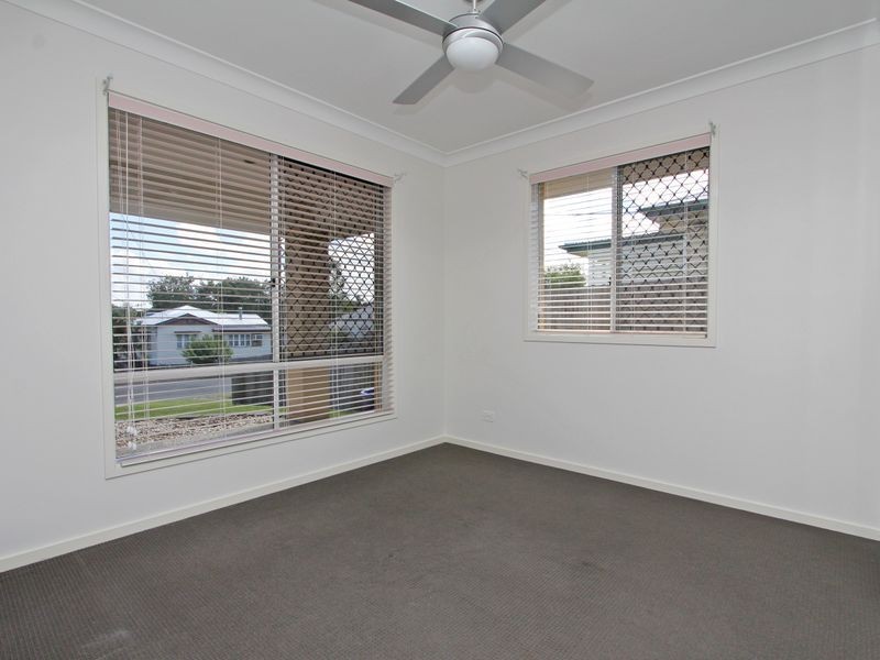 1/42 Wall Street, Bundamba QLD 4304
