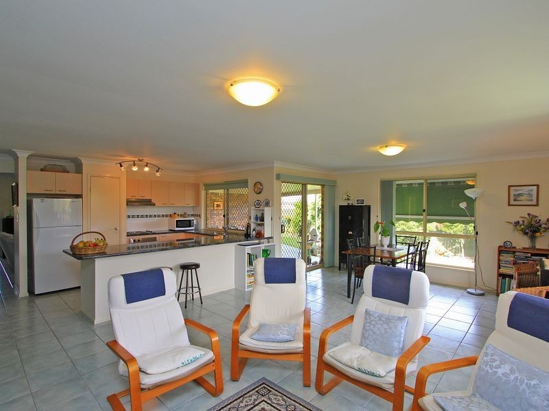 8 Jimbour Court, Brassall QLD 4305