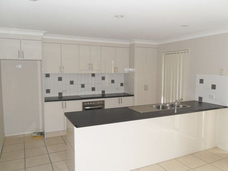 21 Brighton Street, Raceview QLD 4305
