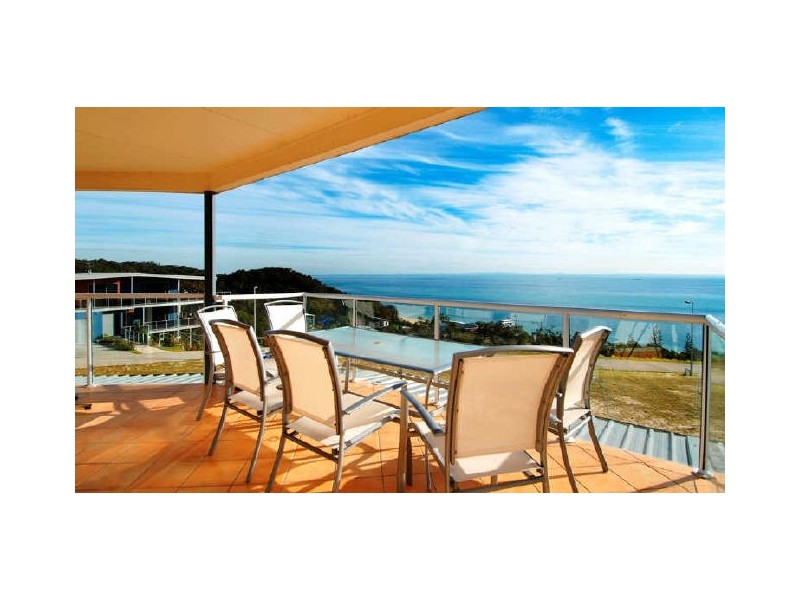 4 Cowry Close, Tangalooma QLD 4025