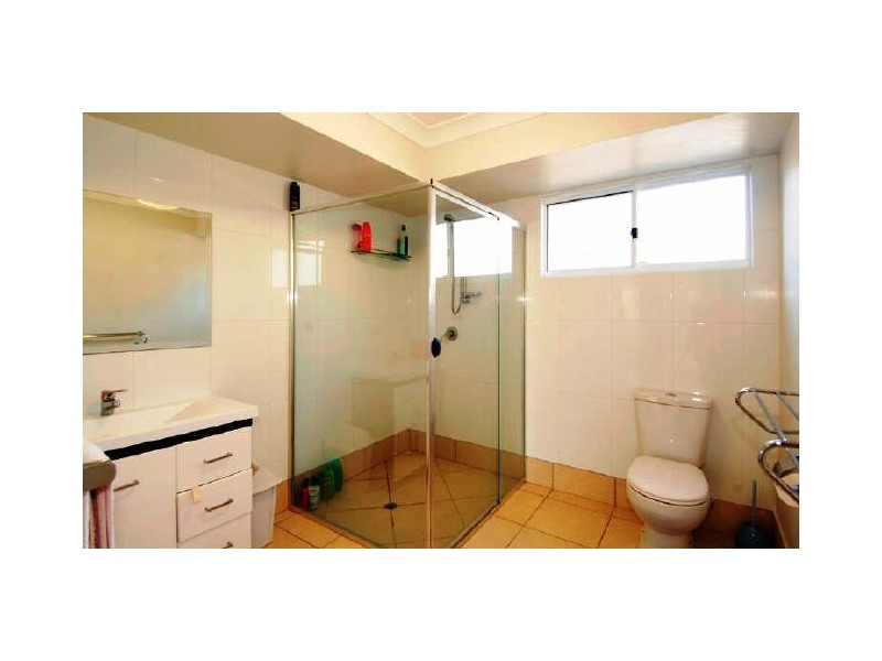 4 Cowry Close, Tangalooma QLD 4025