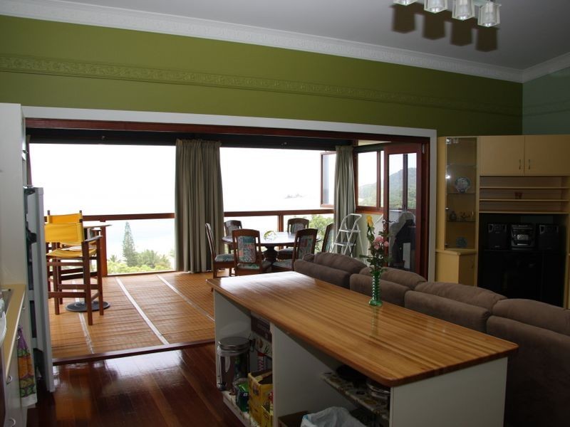 42 Trochus Avenue, Tangalooma QLD 4025