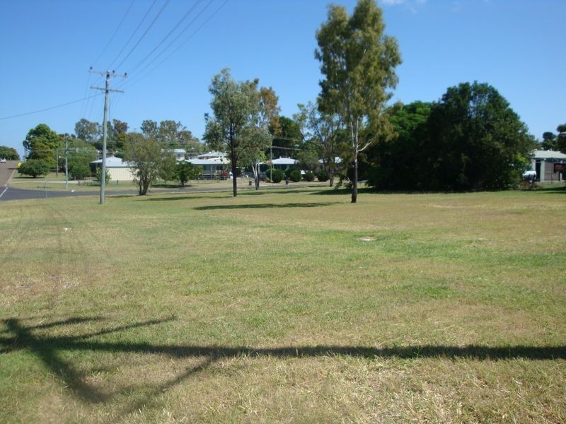 22 (Lot 12 Wenck Street, Moura QLD 4718
