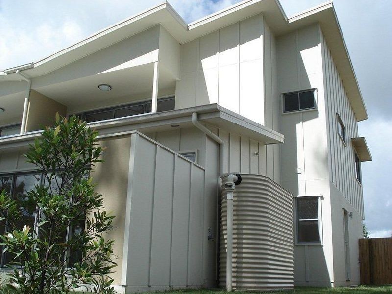 2/25 Lisa Crescent, Coomera QLD 4209