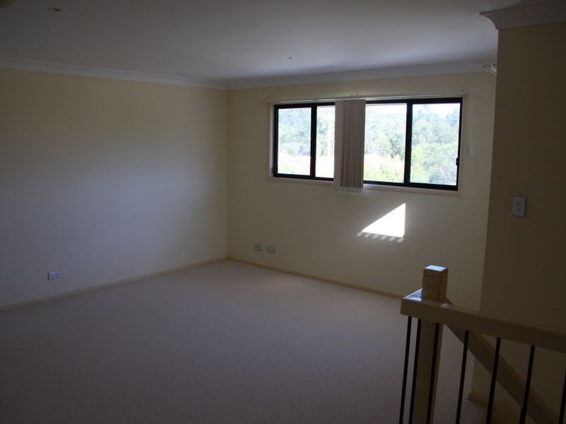 12 Mizen Place, Holland Park West QLD 4121
