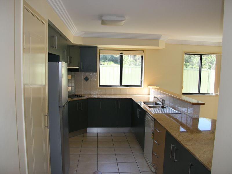 12 Mizen Place, Holland Park West QLD 4121