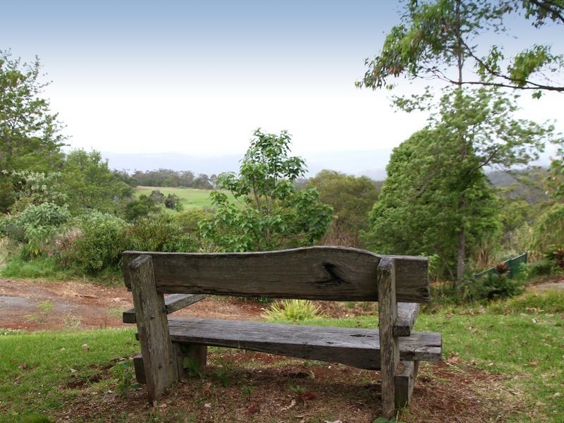 3143 Esk-Hampton Road, Ravensbourne QLD 4352