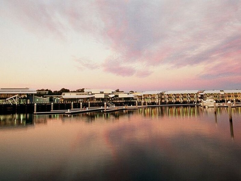 * Couran Cove Resort, South Stradbroke QLD 4216