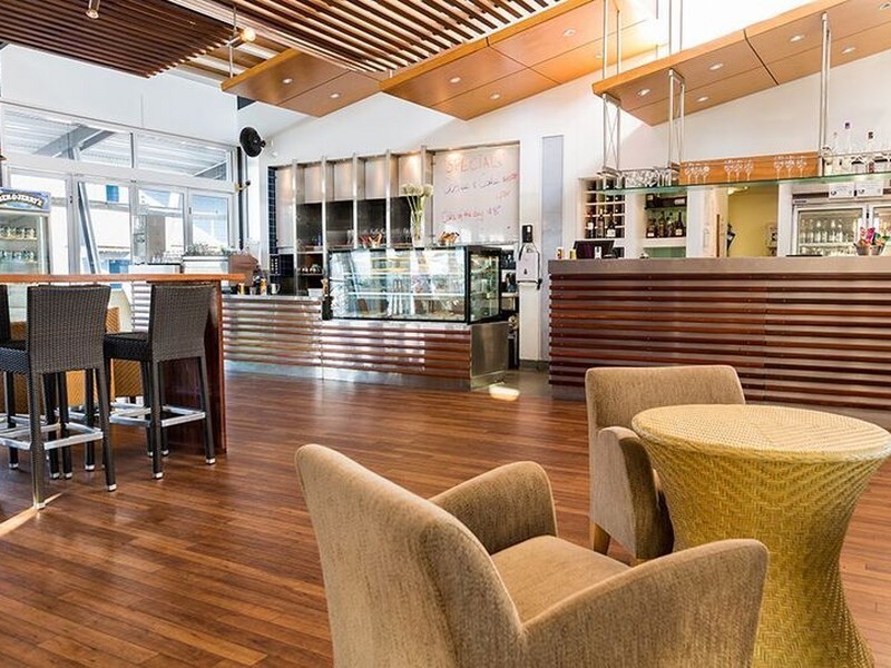 * Couran Cove Resort, South Stradbroke QLD 4216