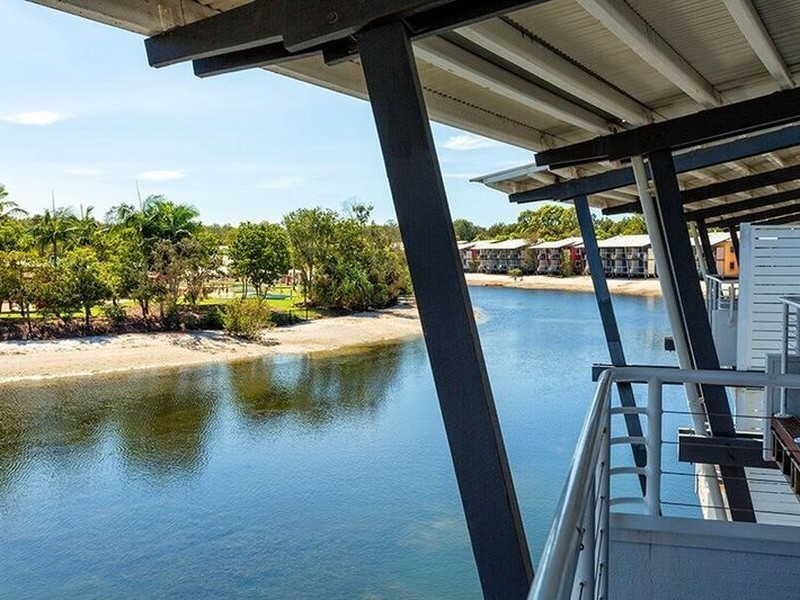 * Couran Cove Resort, South Stradbroke QLD 4216