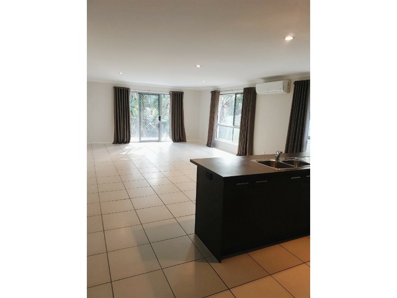 33 Pontiac Circuit, Warner QLD 4500