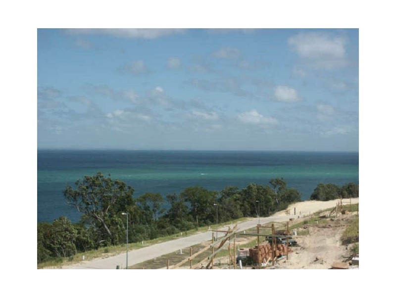 8 Ramosus Crescent, Tangalooma QLD 4025