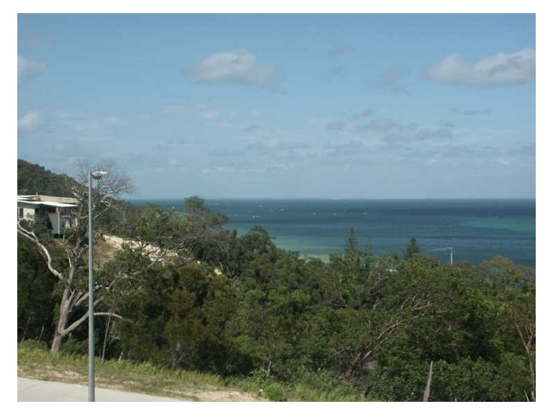 19 Ridge Drive North, Tangalooma QLD 4025