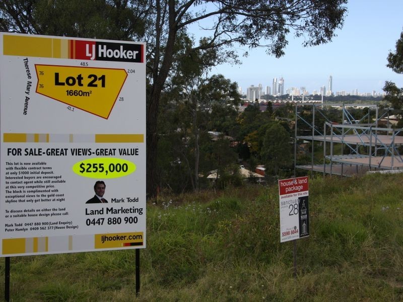 L21 Therese Mary Avenue, Carrara QLD 4211