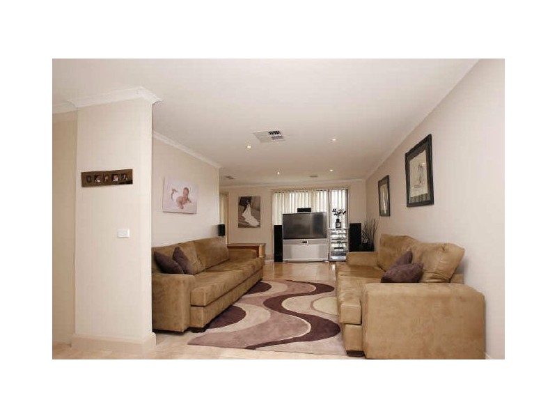 6 Matthews Place, Gowrie ACT 2904