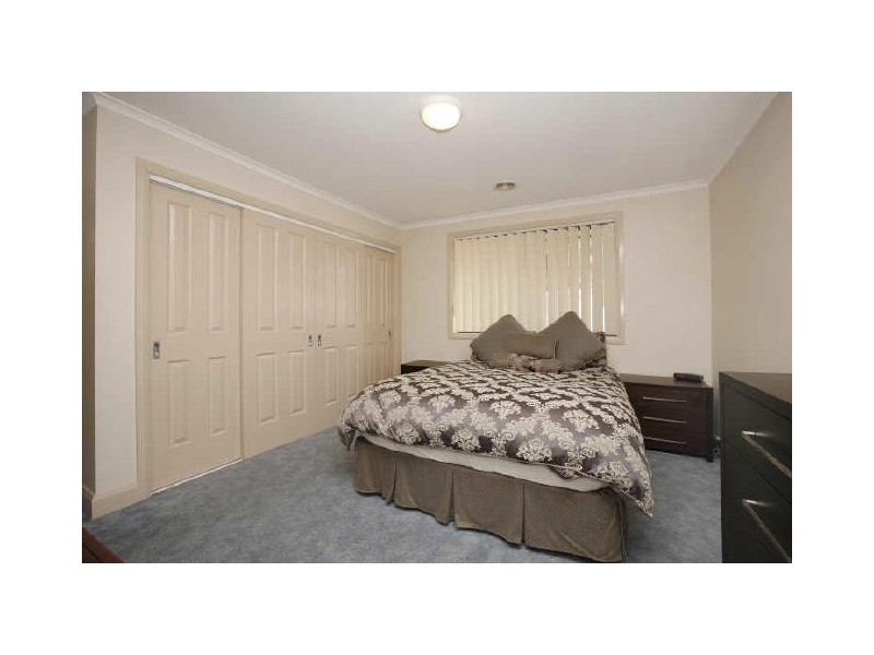 6 Matthews Place, Gowrie ACT 2904