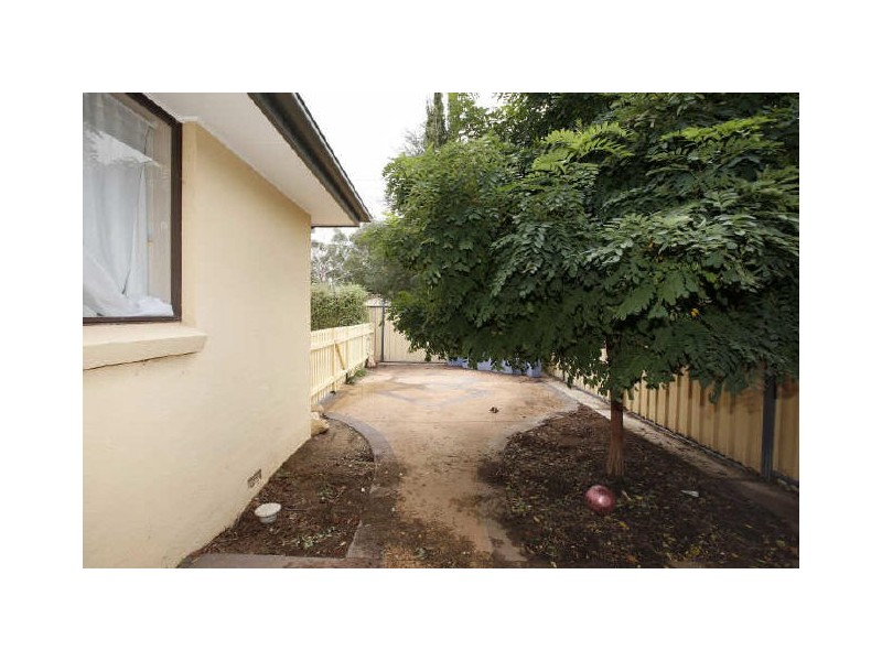 6 Matthews Place, Gowrie ACT 2904