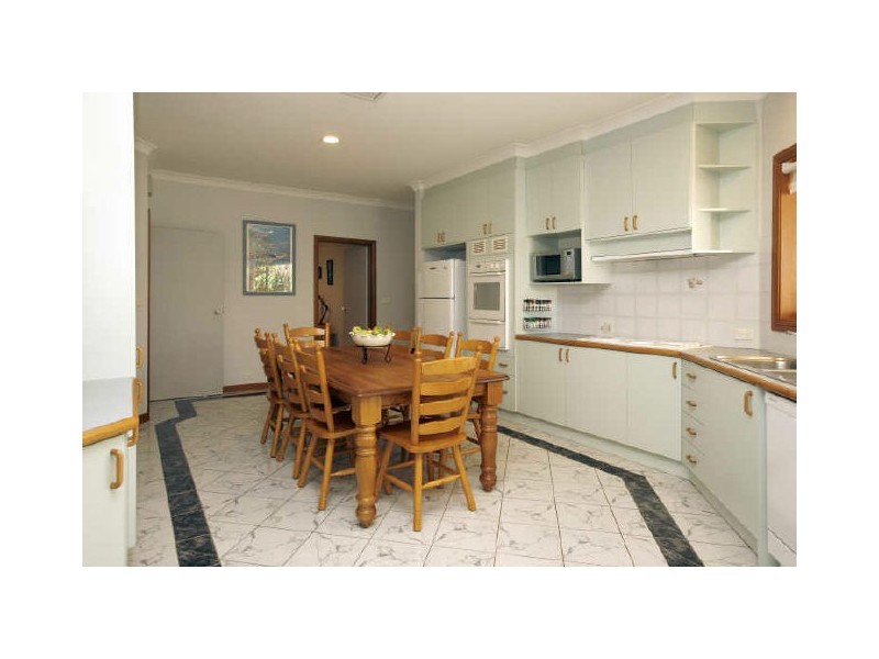 16 Armbruster Street, Gordon ACT 2906