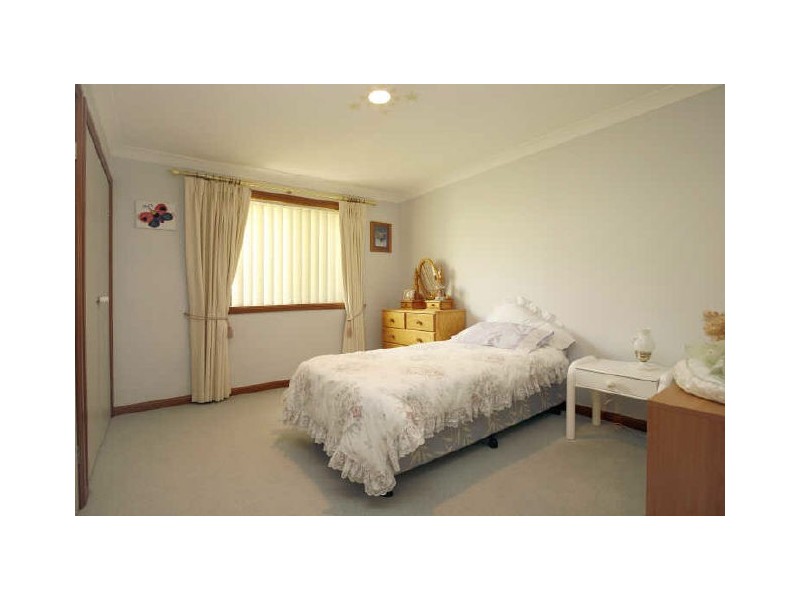16 Armbruster Street, Gordon ACT 2906
