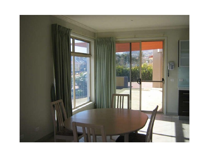 2 Rollins Place, Gordon ACT 2906