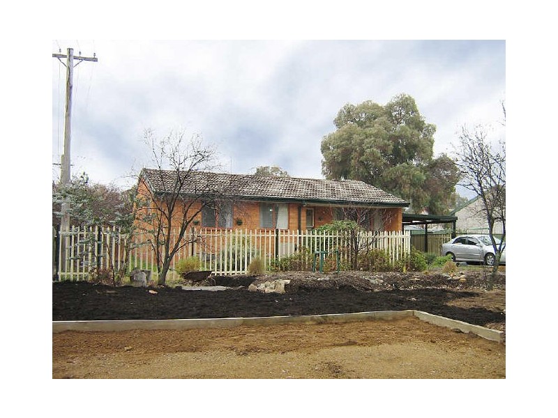 7 Gunning Place, Kambah ACT 2902