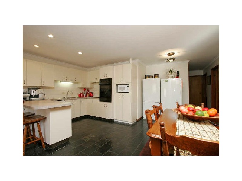 8 Zadow Place, Richardson ACT 2905