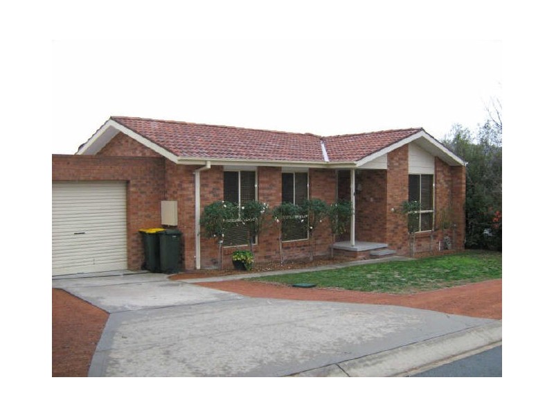 4 Schofield Place, Gordon ACT 2906
