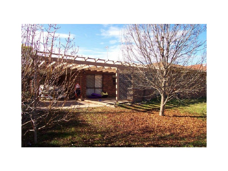 5 Leibnitz Place, Isabella Plains ACT 2905