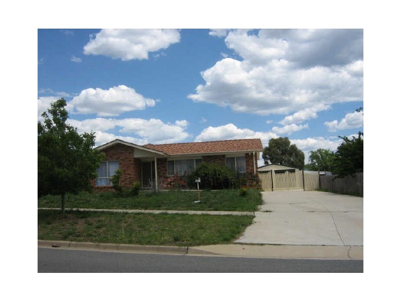 42 Pockett Avenue, Banks ACT 2906