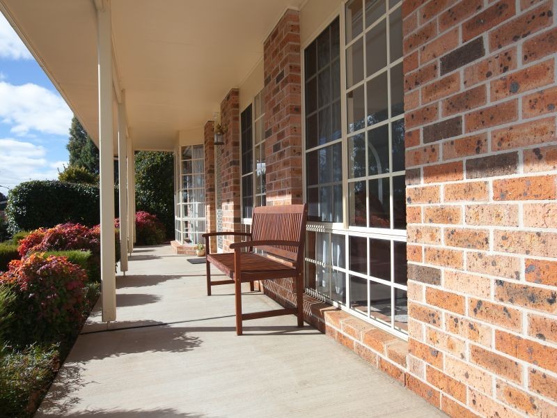 33 Kingscote Crescent, Bonython ACT 2905