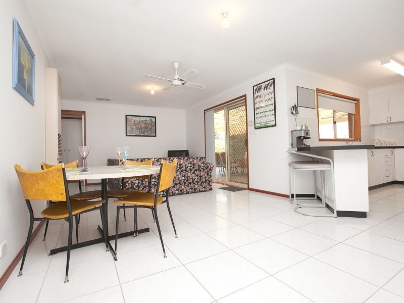 33 Kingscote Crescent, Bonython ACT 2905