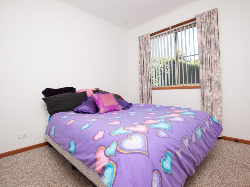 33 Kingscote Crescent, Bonython ACT 2905