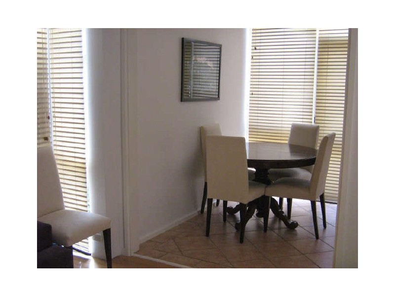 18 Goble Street, Hughes ACT 2605