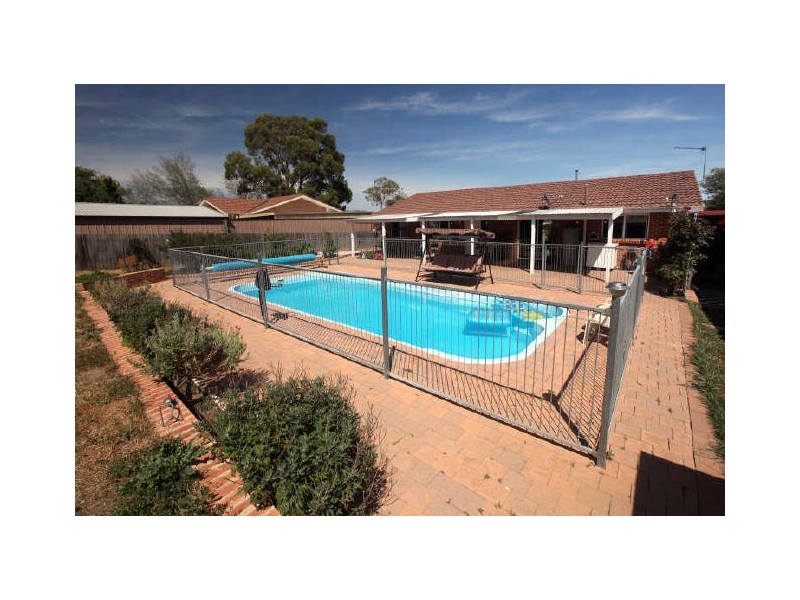 3 Quambone Place, Isabella Plains ACT 2905