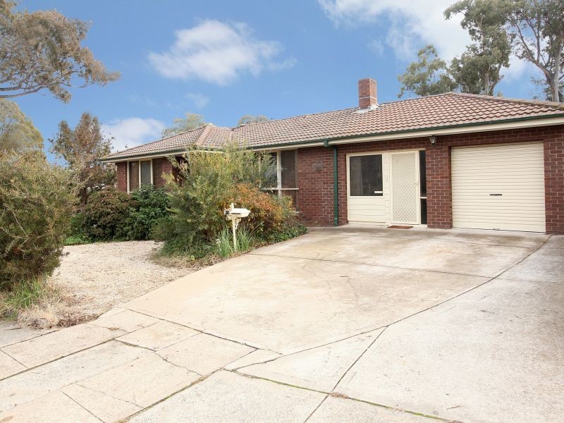 16 Wheeler Crescent, Wanniassa ACT 2903