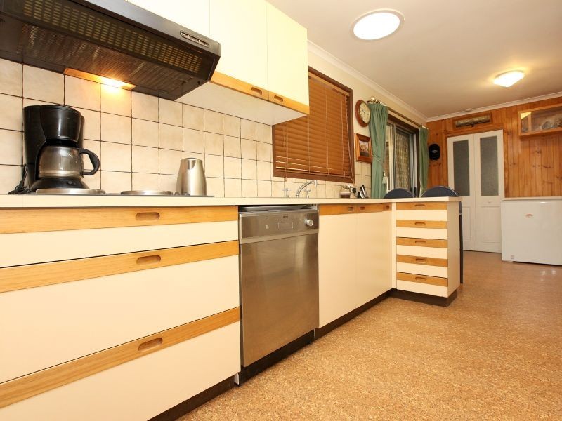 16 Wheeler Crescent, Wanniassa ACT 2903