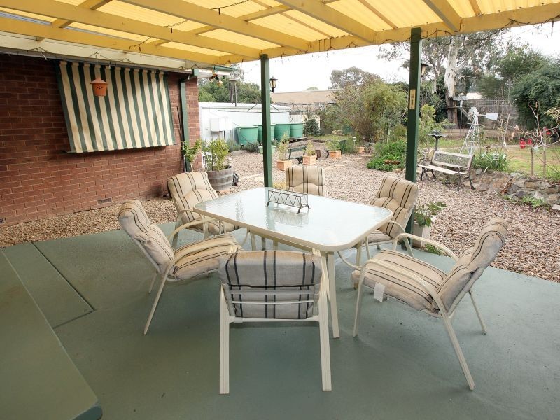 16 Wheeler Crescent, Wanniassa ACT 2903