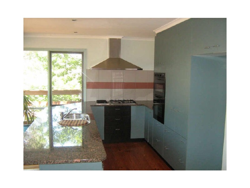 2 Venn Place, Kambah ACT 2902