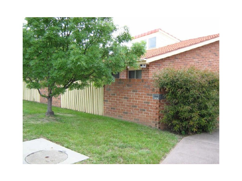 1/6 Clamp Place, Greenway ACT 2900