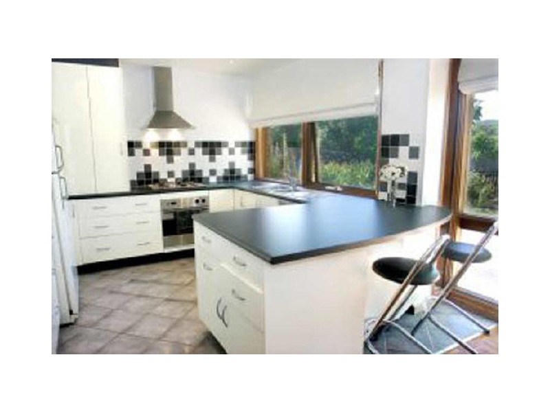 17 Falkiner Place, Macarthur ACT 2904
