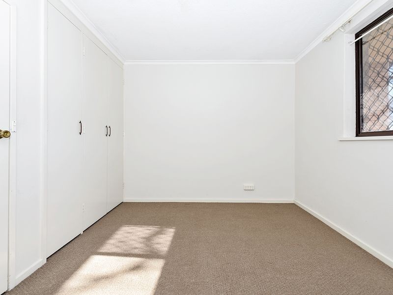 4/6 MacLaurin Crescent, Chifley ACT 2606
