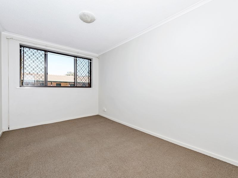4/6 MacLaurin Crescent, Chifley ACT 2606