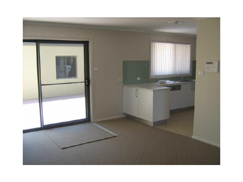 78 Eileen Good Street, Greenway ACT 2900