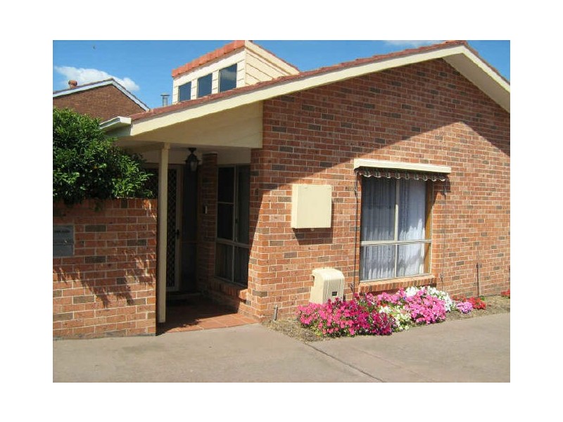 6/12 Clamp Place, Greenway ACT 2900