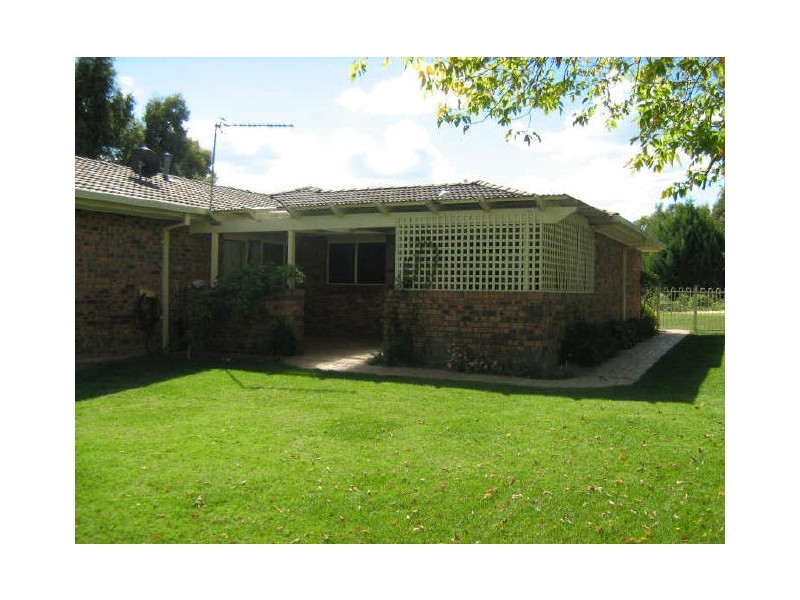 55 Lewis Luxton Avenue, Gordon ACT 2906