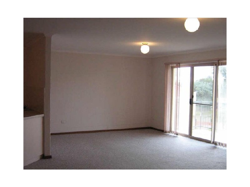 10/21 Tenison Woods Circuit, Bonython ACT 2905