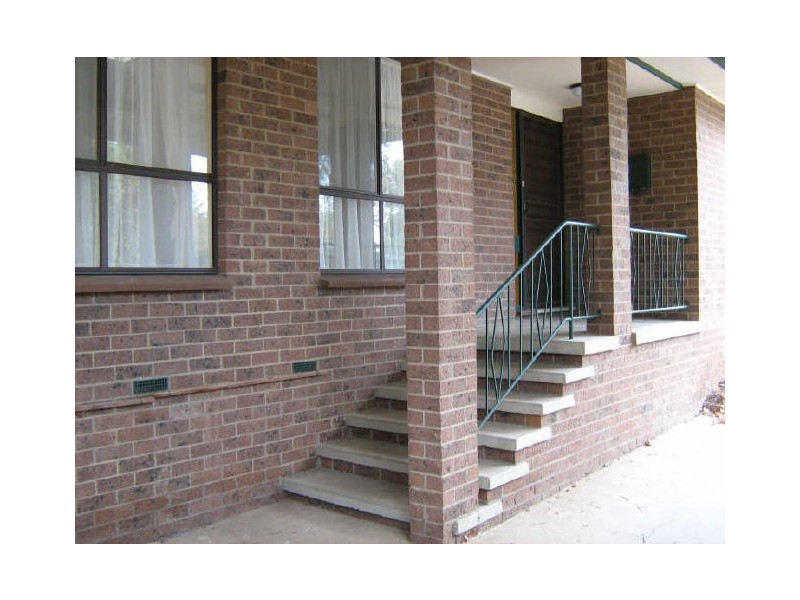 16 Samson Place, Kambah ACT 2902