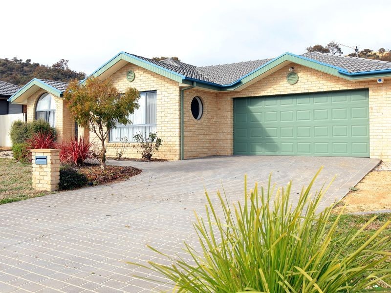 15 Paperbark Street, Banks ACT 2906